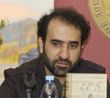 بیوگرافی رضا امیرخانی